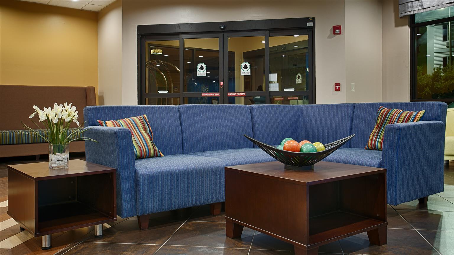 Best Western Savannah Airport Inn & Suites Pooler Exterior photo