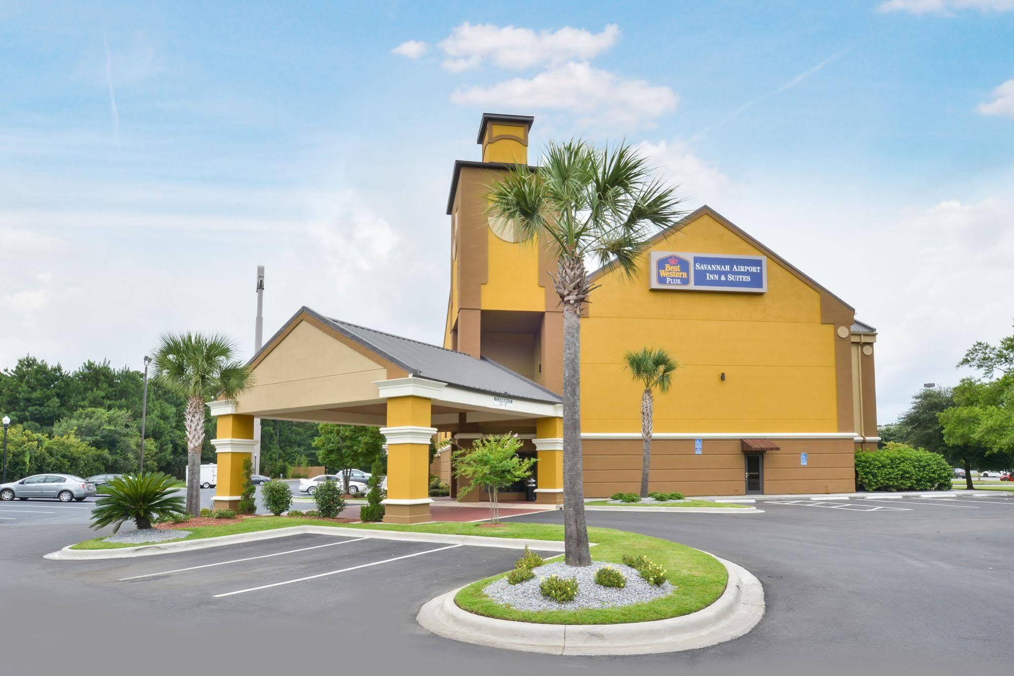 Best Western Savannah Airport Inn & Suites Pooler Exterior photo