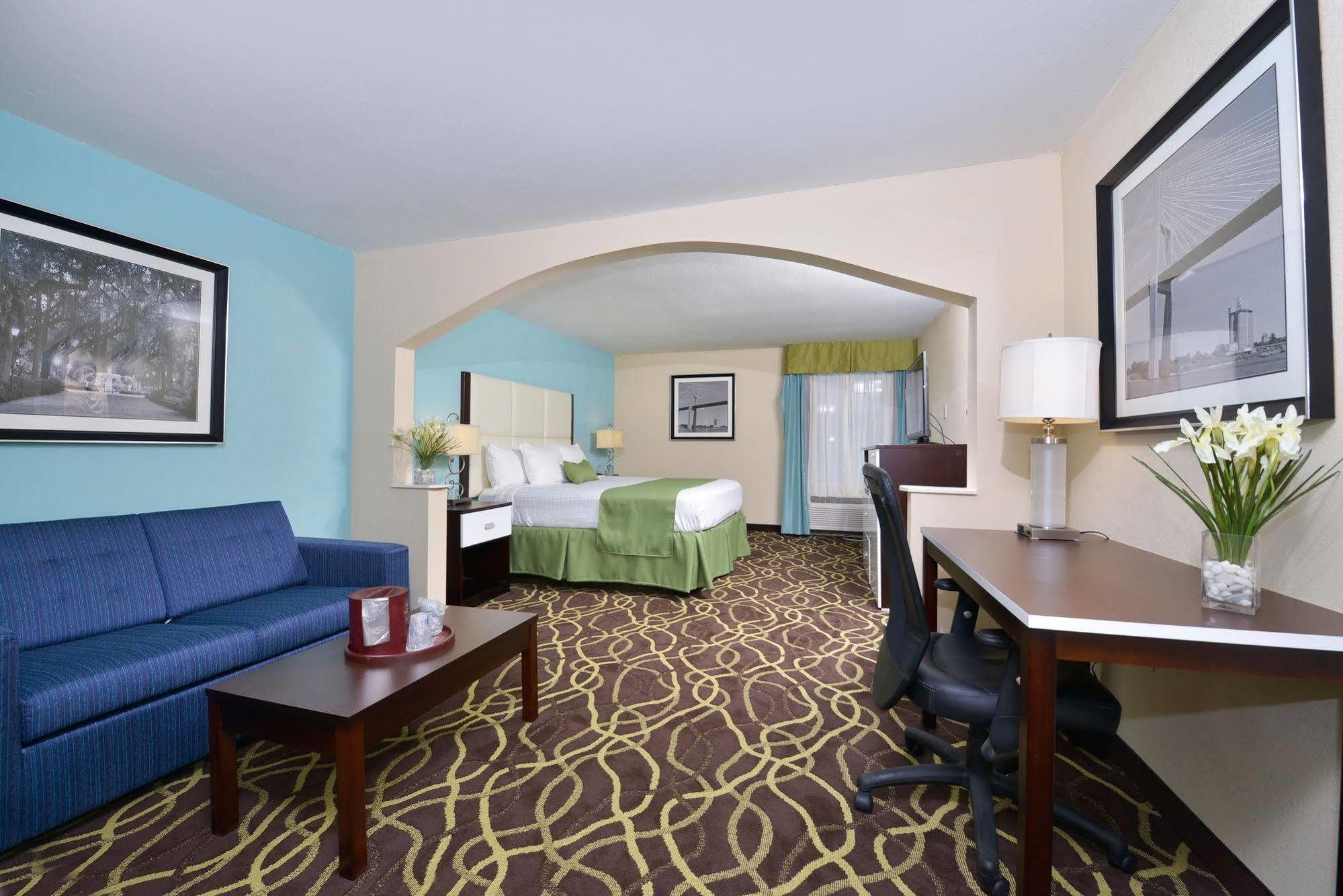 Best Western Savannah Airport Inn & Suites Pooler Exterior photo
